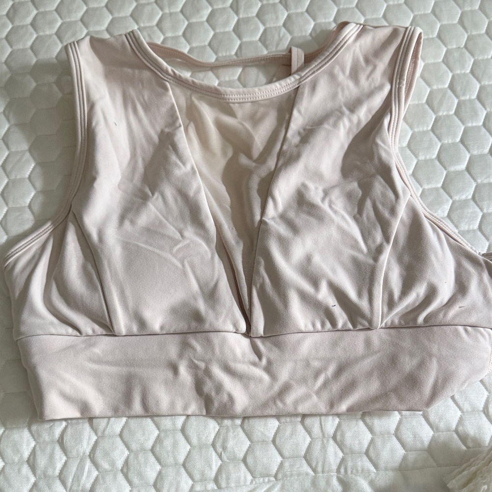 Soft Pink Sleeveless Sports Bra